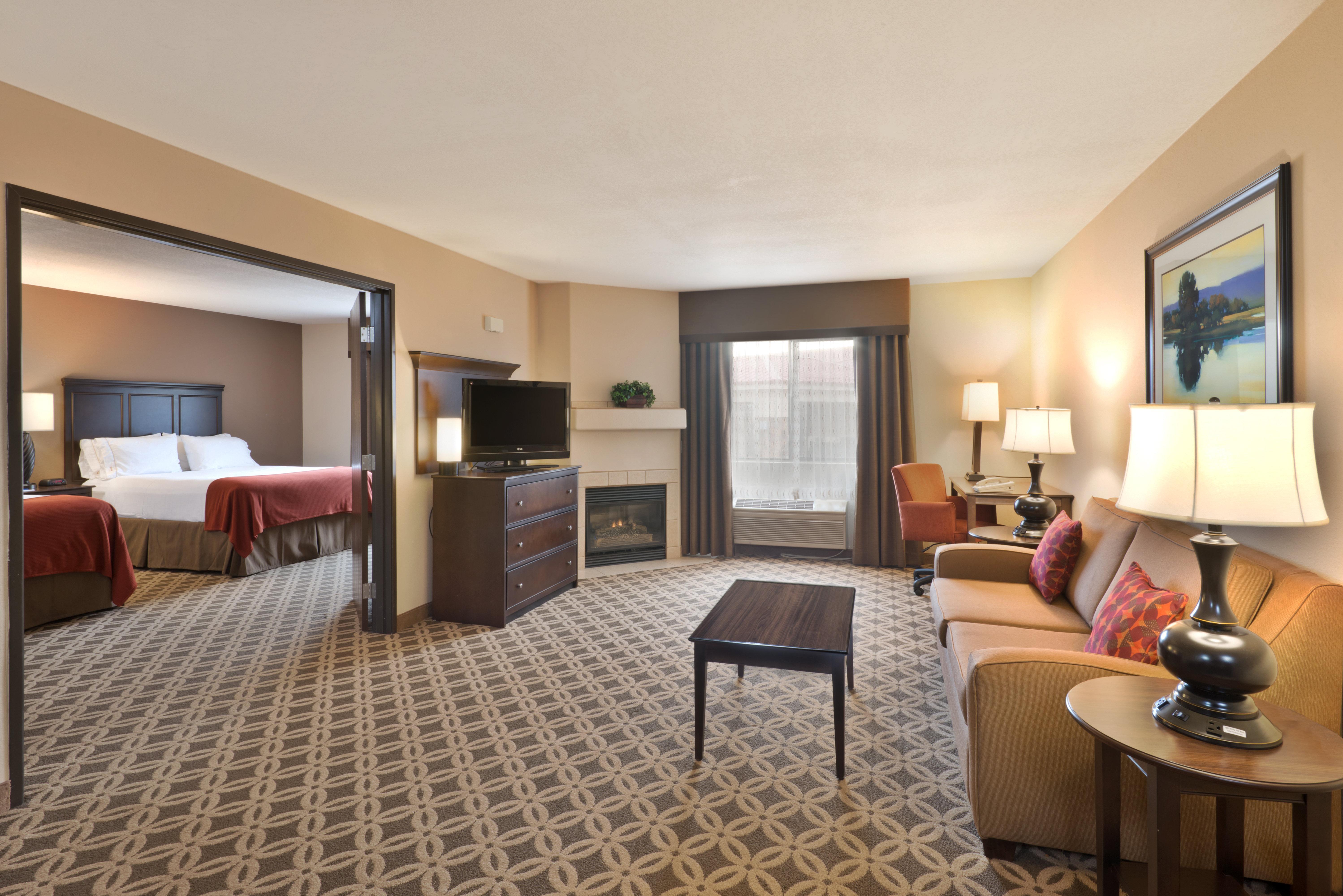 Holiday Inn Express Show Low By Ihg Dış mekan fotoğraf