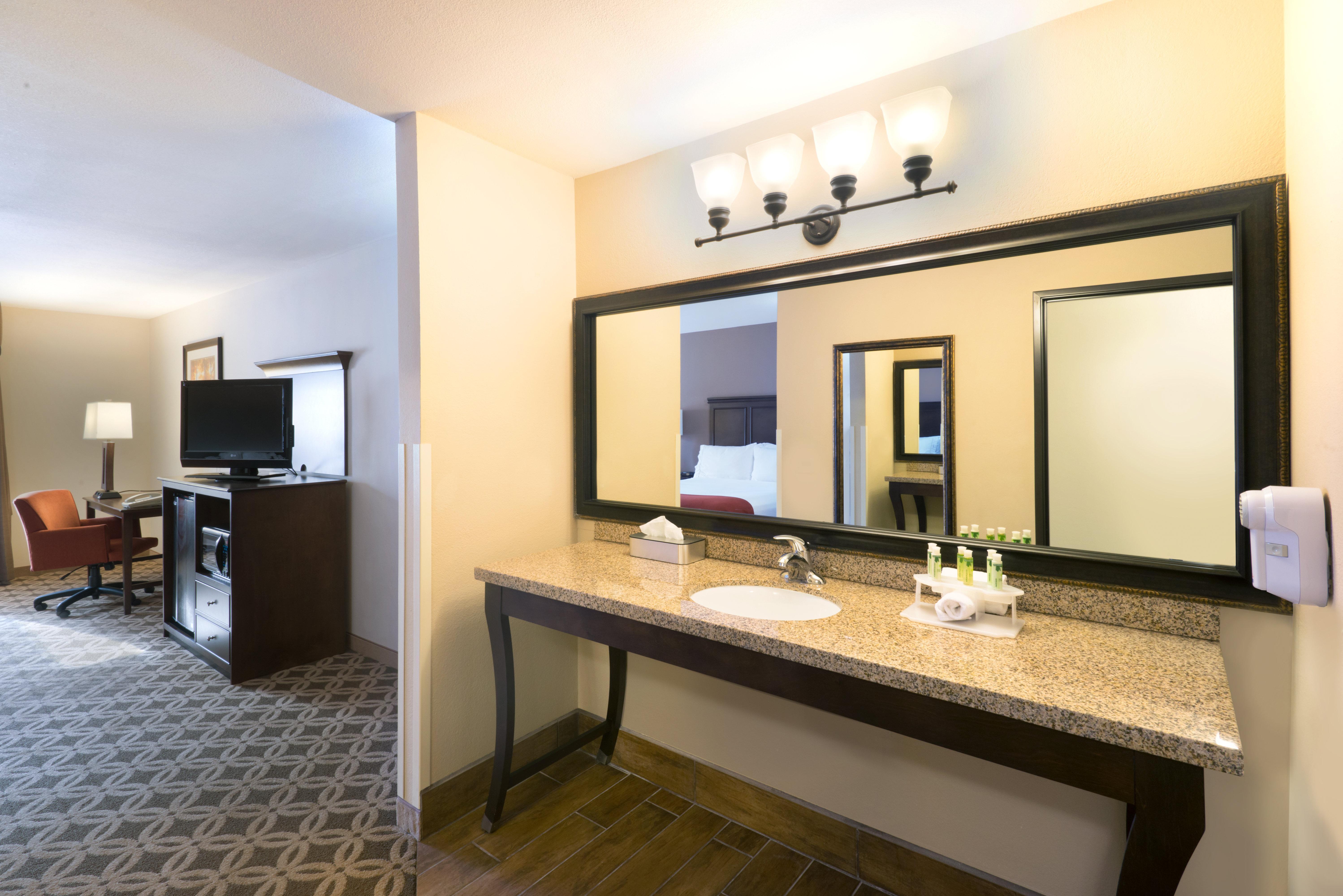 Holiday Inn Express Show Low By Ihg Dış mekan fotoğraf