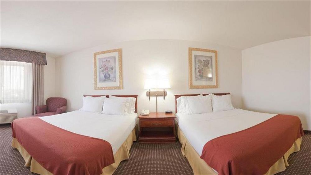 Holiday Inn Express Show Low By Ihg Dış mekan fotoğraf